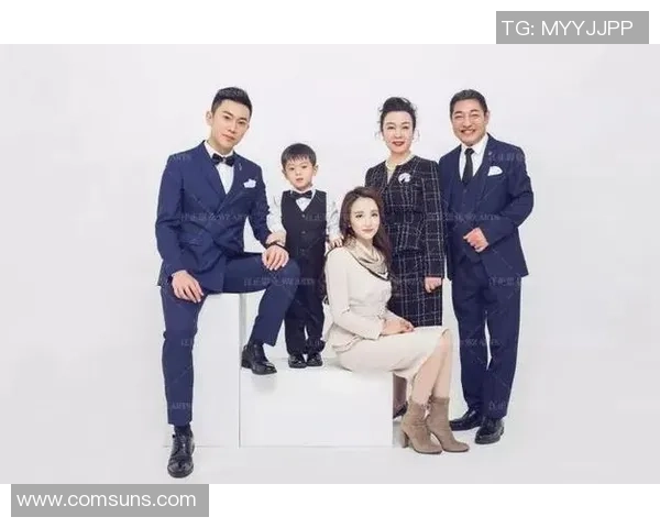 七夕甜蜜时刻 足球球星携手老婆共享浪漫时光幸福满溢 七夕甜蜜时刻 足球球星携手老婆共享浪漫时光幸福满溢