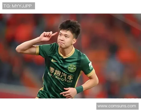 四月三十日诞生的足球天才盘点及其职业生涯成就分析 四月三十日诞生的足球天才盘点及其职业生涯成就分析