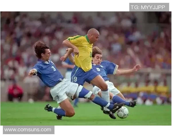 如何与足球明星合影拍出既自然又有创意的照片技巧分享